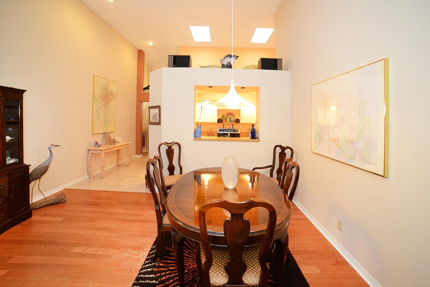 10981 Ladera Lane, Unit B Boca Raton, FL 33498 - Photo 6 of 21 Dining Room