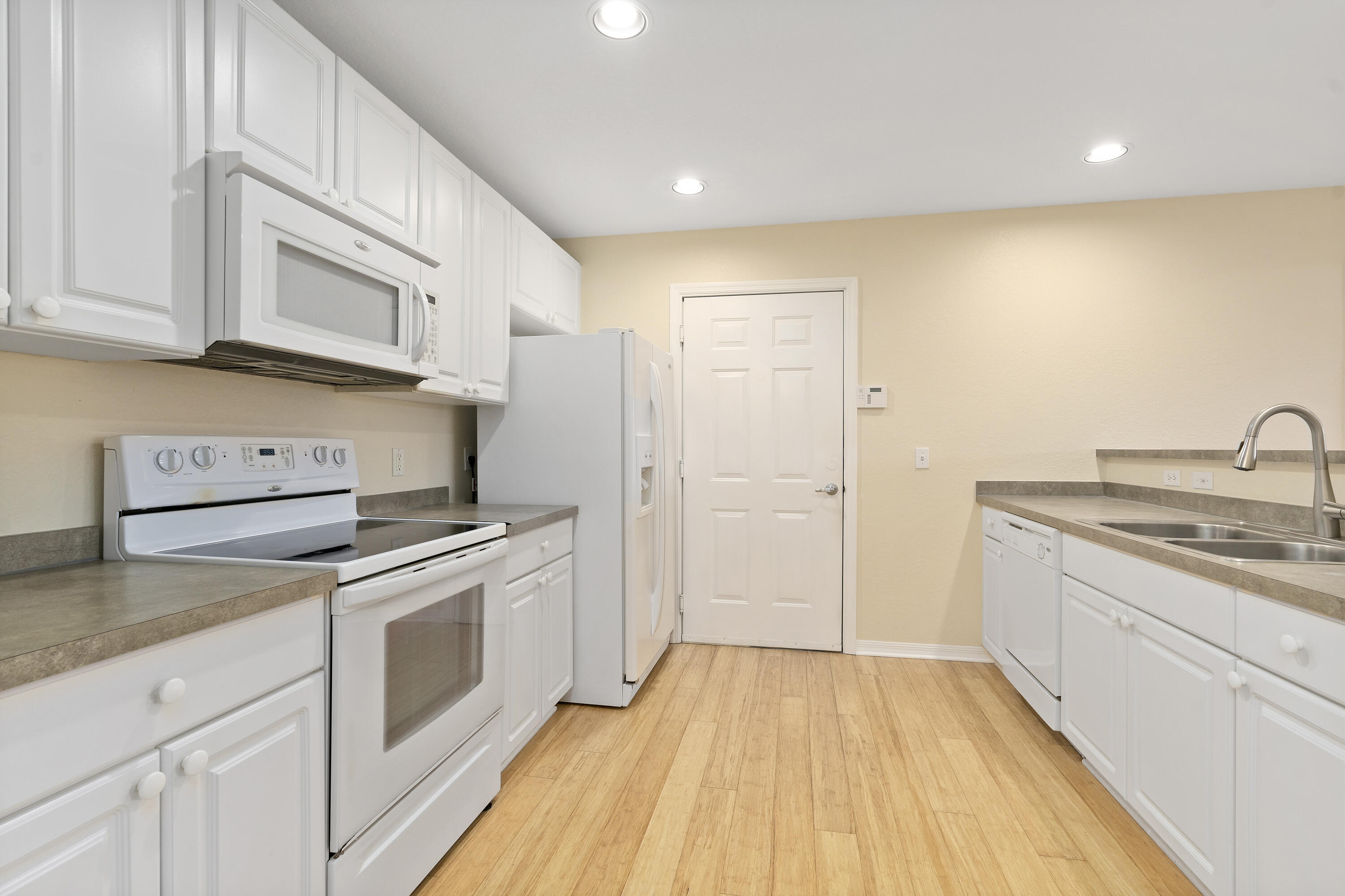 1802 East Sanderling Lane Fort Pierce, FL 34982 - Photo 15 of 50 _DSC1386