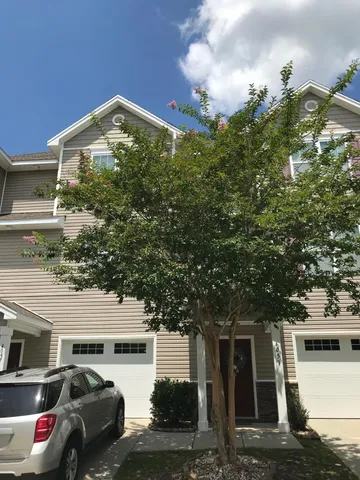 $1,995 | 4055 Hartland Street, Charleston, SC 29414