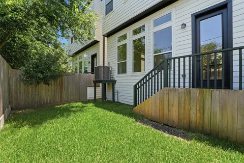 $625,000 | 5004 Darling Street, Houston, TX 77007