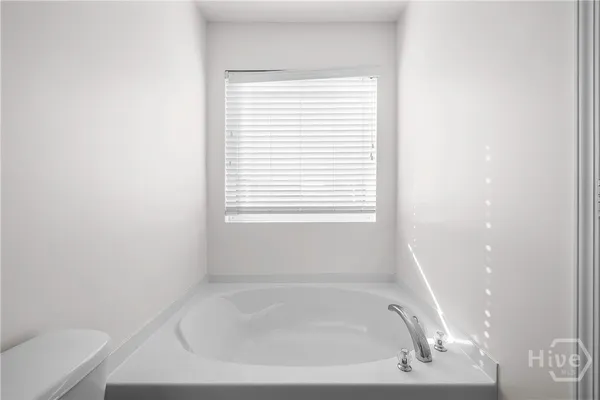 $1,695 | 70 Winter Lake Circle, Savannah, GA 31407