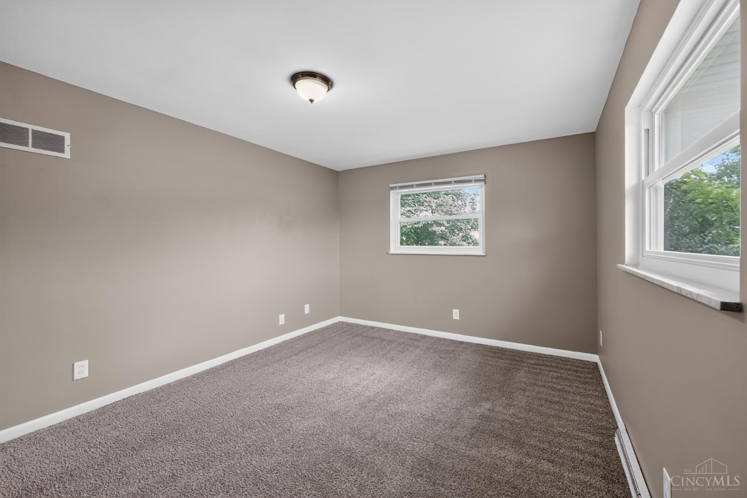 11410 Pippin Road Cincinnati, OH 45231 - Photo 29 of 33