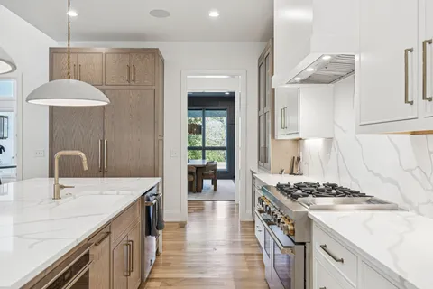 $5,500,000 | 1323 Harding Place, Nashville, TN 37215