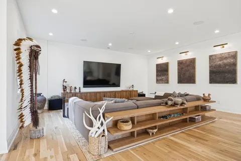 $5,500,000 | 1323 Harding Place, Nashville, TN 37215