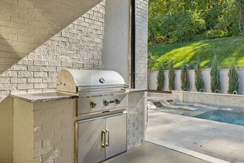 $5,500,000 | 1323 Harding Place, Nashville, TN 37215