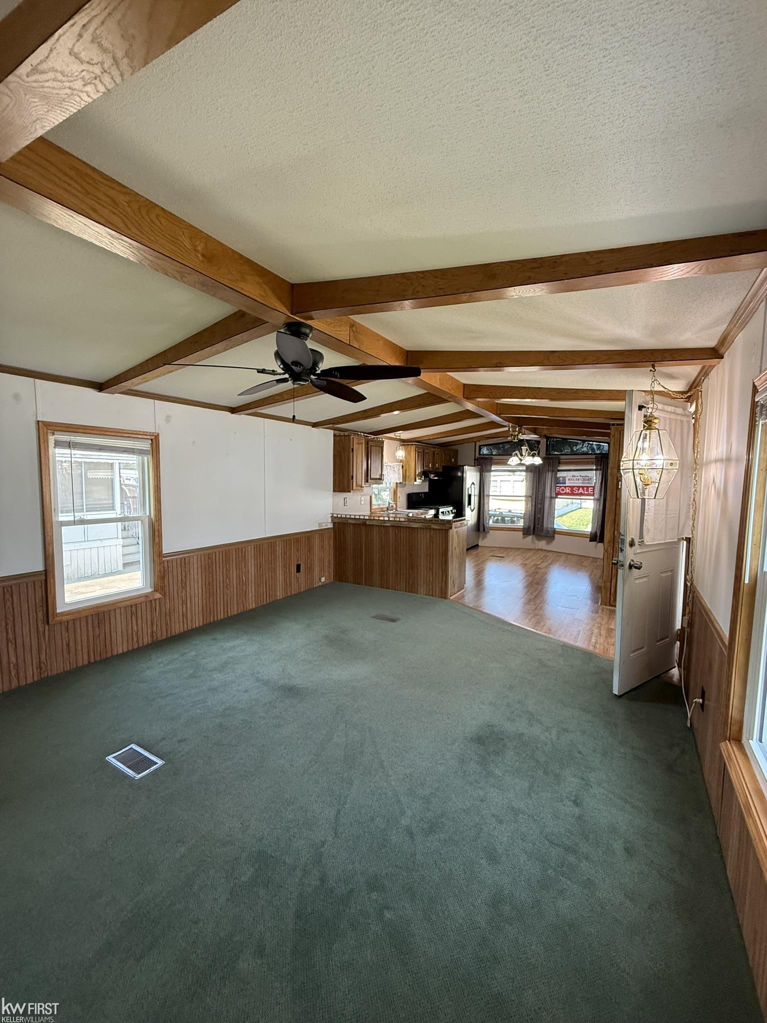 11 Peach Tree Drive Davison, MI 48423 - Photo 3 of 20 50213980-1c683ffb-06c3-4bcf-b837-c1b3e68923c0.JPG