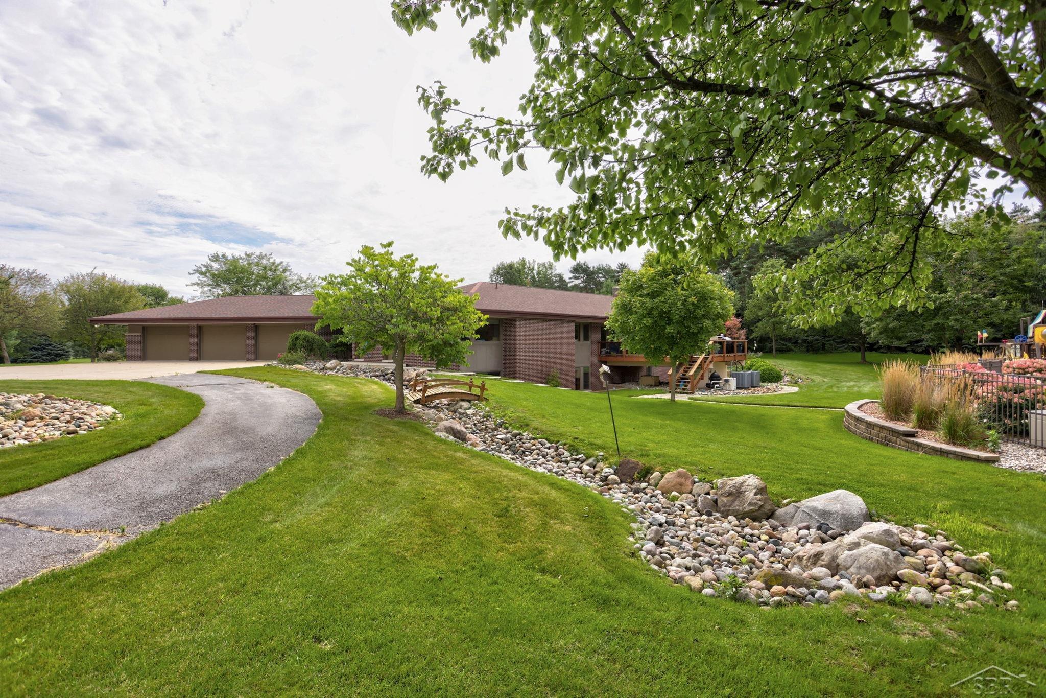 7168 Maple Road Frankenmuth, MI 48734 - Photo 60 of 87 50112220-68.JPG