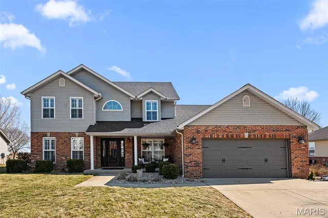 $475,000 | 112 Liederkranz Lane, Millstadt, IL 62260