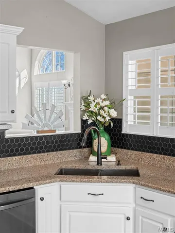 $475,000 | 112 Liederkranz Lane, Millstadt, IL 62260