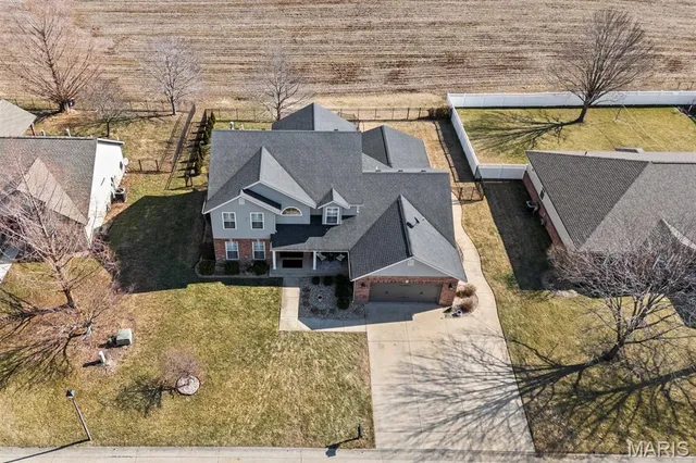 $475,000 | 112 Liederkranz Lane, Millstadt, IL 62260