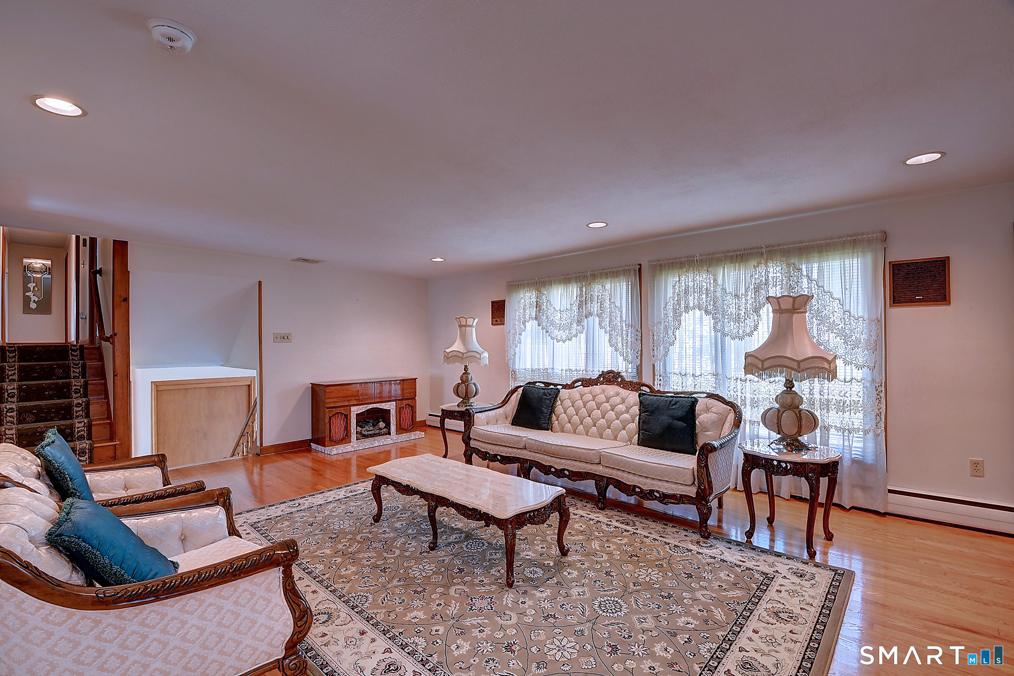 46 Kimball Road Wethersfield, CT 06109 - Photo 8 of 34