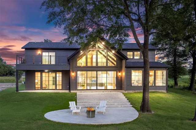 $1,395,000 | 1524 Shoreline Drive, Kemp, TX 75143