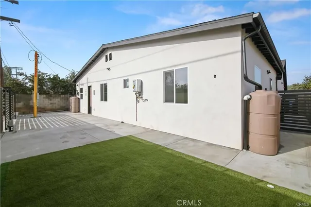 $1,500,000 | 7842 Lasaine Avenue, Northridge, CA 91325