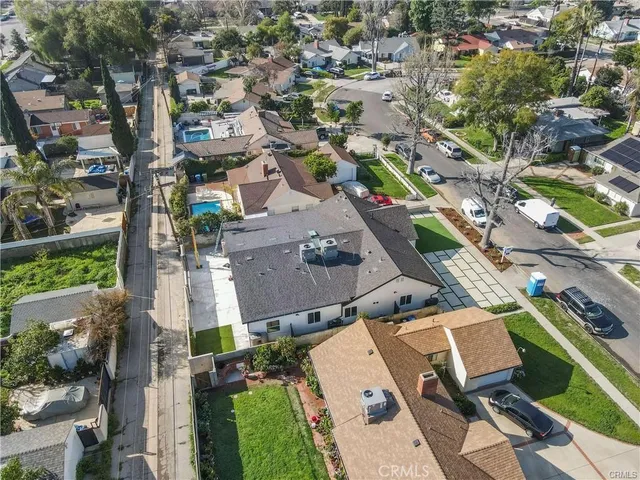 $1,500,000 | 7842 Lasaine Avenue, Northridge, CA 91325
