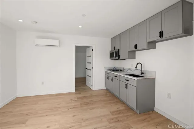 $1,500,000 | 7842 Lasaine Avenue, Northridge, CA 91325