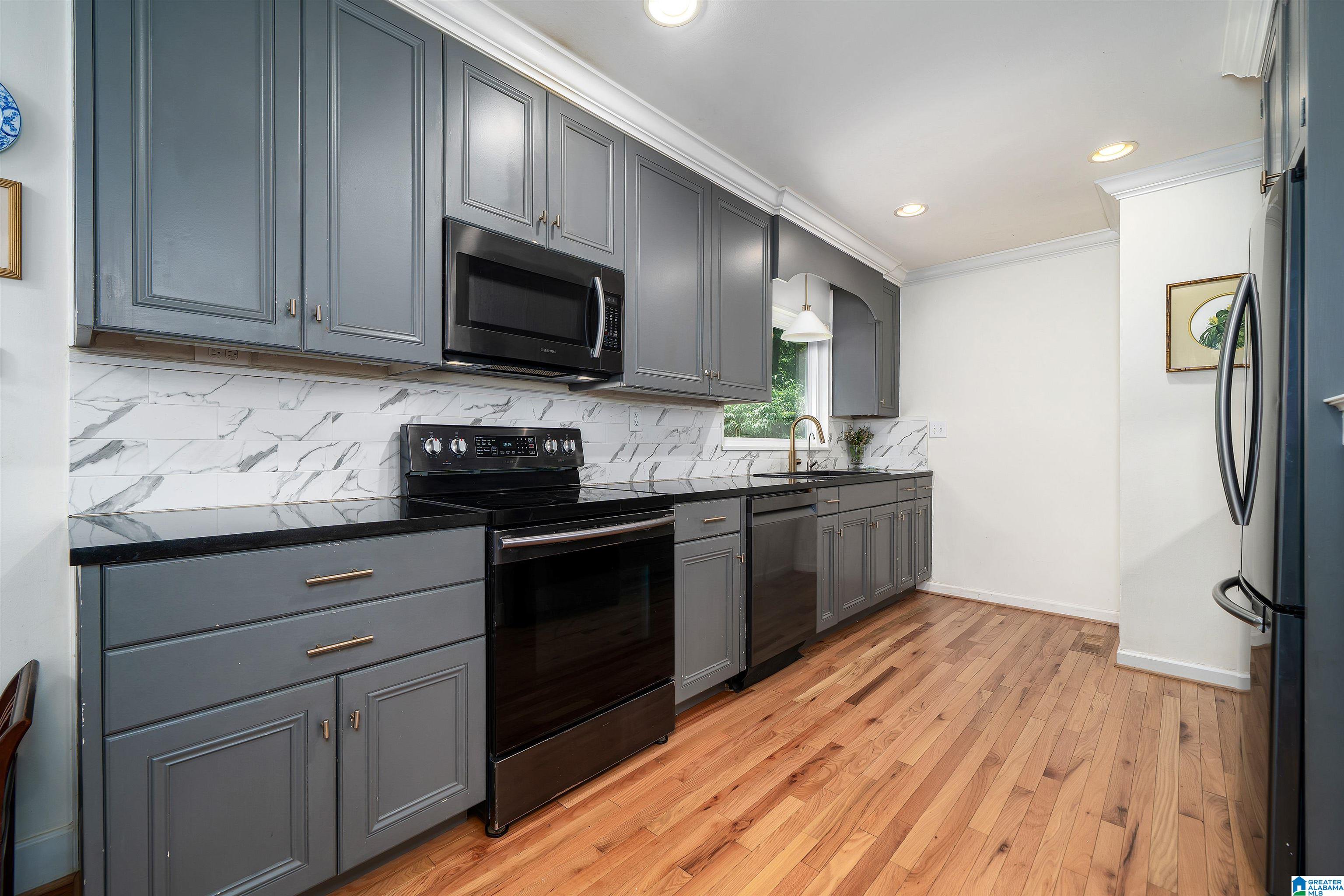 2441 Jannebo Road Birmingham, AL 35243 - Photo 7 of 19
