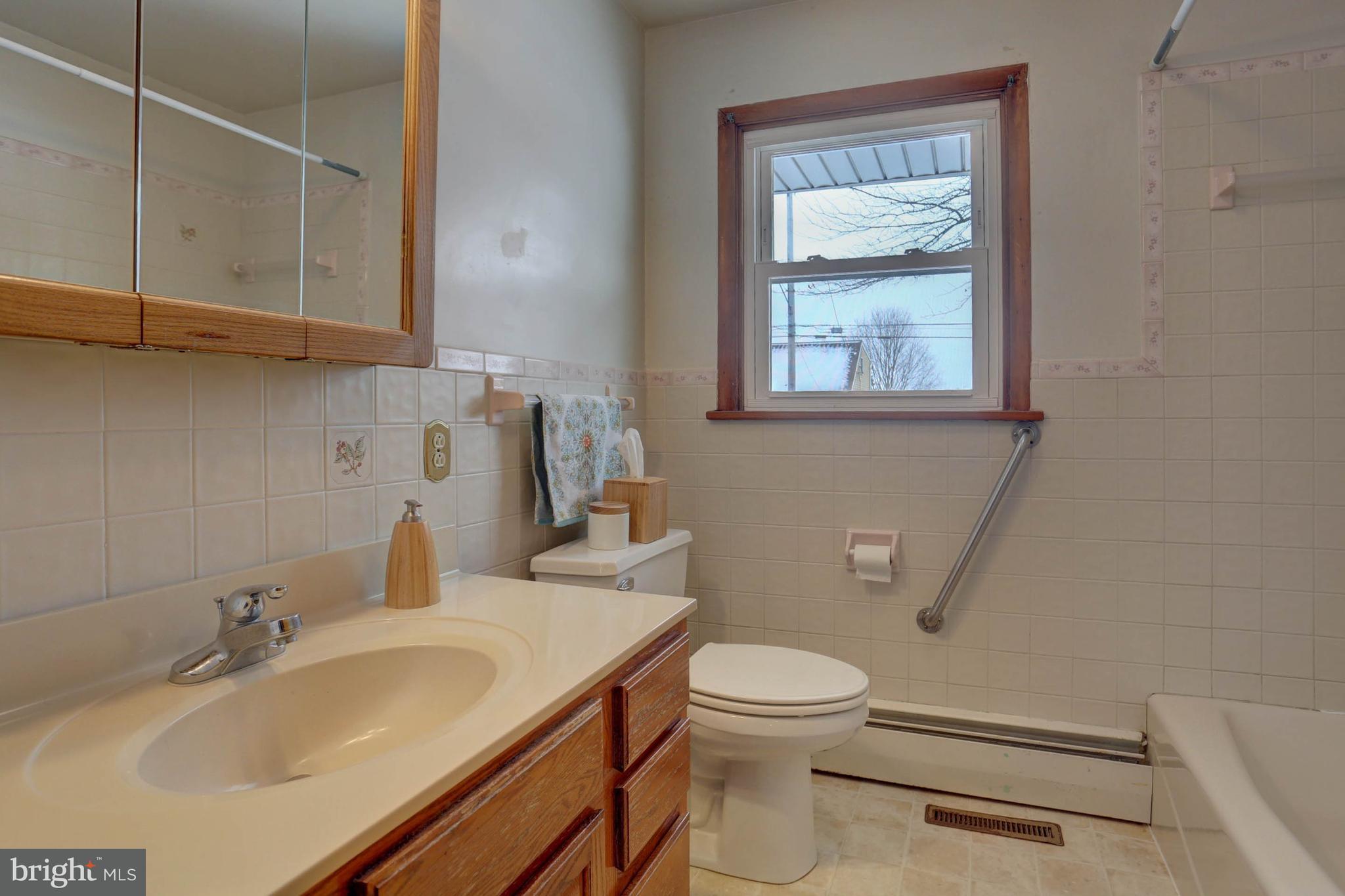 224 Colebrook Road Elizabethtown, PA 17022 - Photo 12 of 27 Gallery Image 12