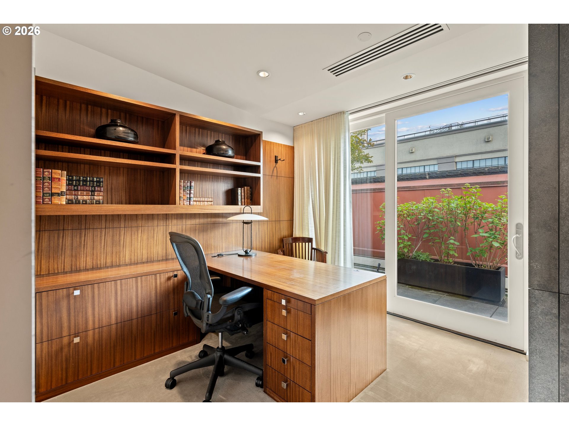710 Northwest 13th Avenue, Unit PH2 Portland, OR 97209 - Photo 36 of 40