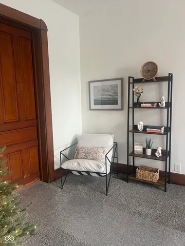 $299,900 | 225 North Center Street, Plainfield, IN 46168