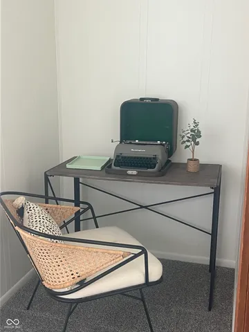 $299,900 | 225 North Center Street, Plainfield, IN 46168