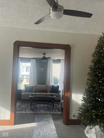 $299,900 | 225 North Center Street, Plainfield, IN 46168