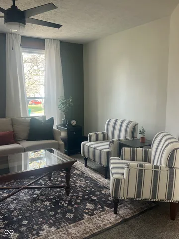 $299,900 | 225 North Center Street, Plainfield, IN 46168