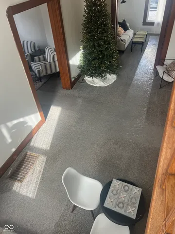 $299,900 | 225 North Center Street, Plainfield, IN 46168