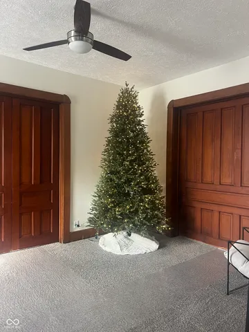 $299,900 | 225 North Center Street, Plainfield, IN 46168