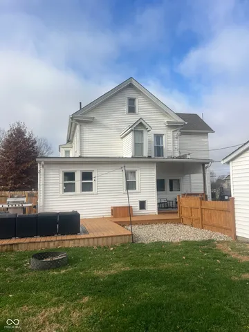 $299,900 | 225 North Center Street, Plainfield, IN 46168
