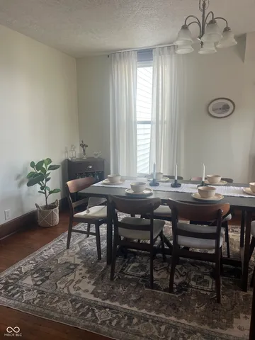 $299,900 | 225 North Center Street, Plainfield, IN 46168