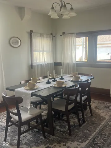 $299,900 | 225 North Center Street, Plainfield, IN 46168