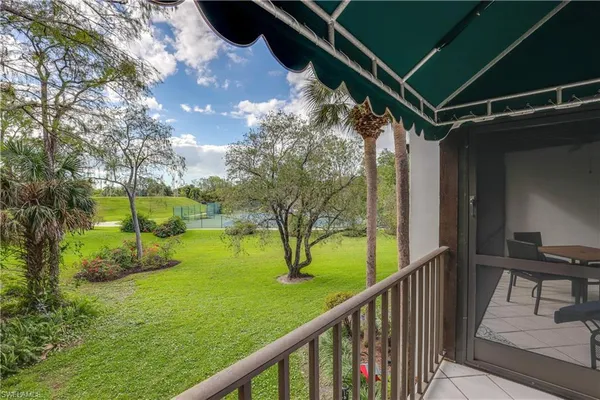 $5,500 | 3308 Europa Drive, Unit 30, Naples, FL 34105