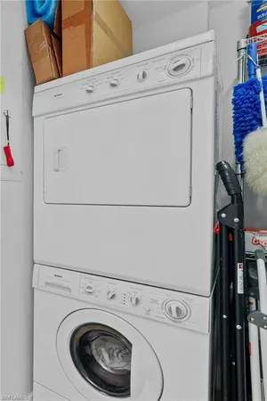 $5,500 | 3308 Europa Drive, Unit 30, Naples, FL 34105