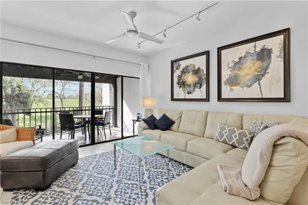 $5,500 | 3308 Europa Drive, Unit 30, Naples, FL 34105