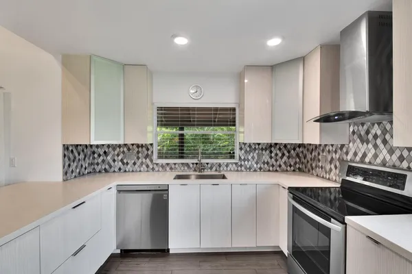 $3,000 | 5529 Lakeview Mews Terrace, Boynton Beach, FL 33437