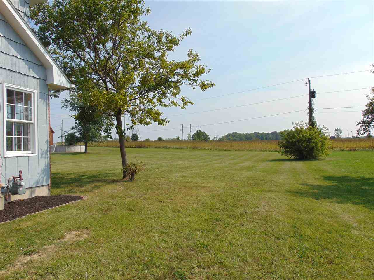 9242 Auburn Road Fort Wayne, IN 46825 - Photo 4 of 20