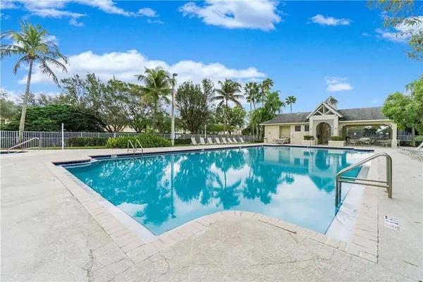 $2,300 | 11010 Conch Court, Tamarac, FL 33321
