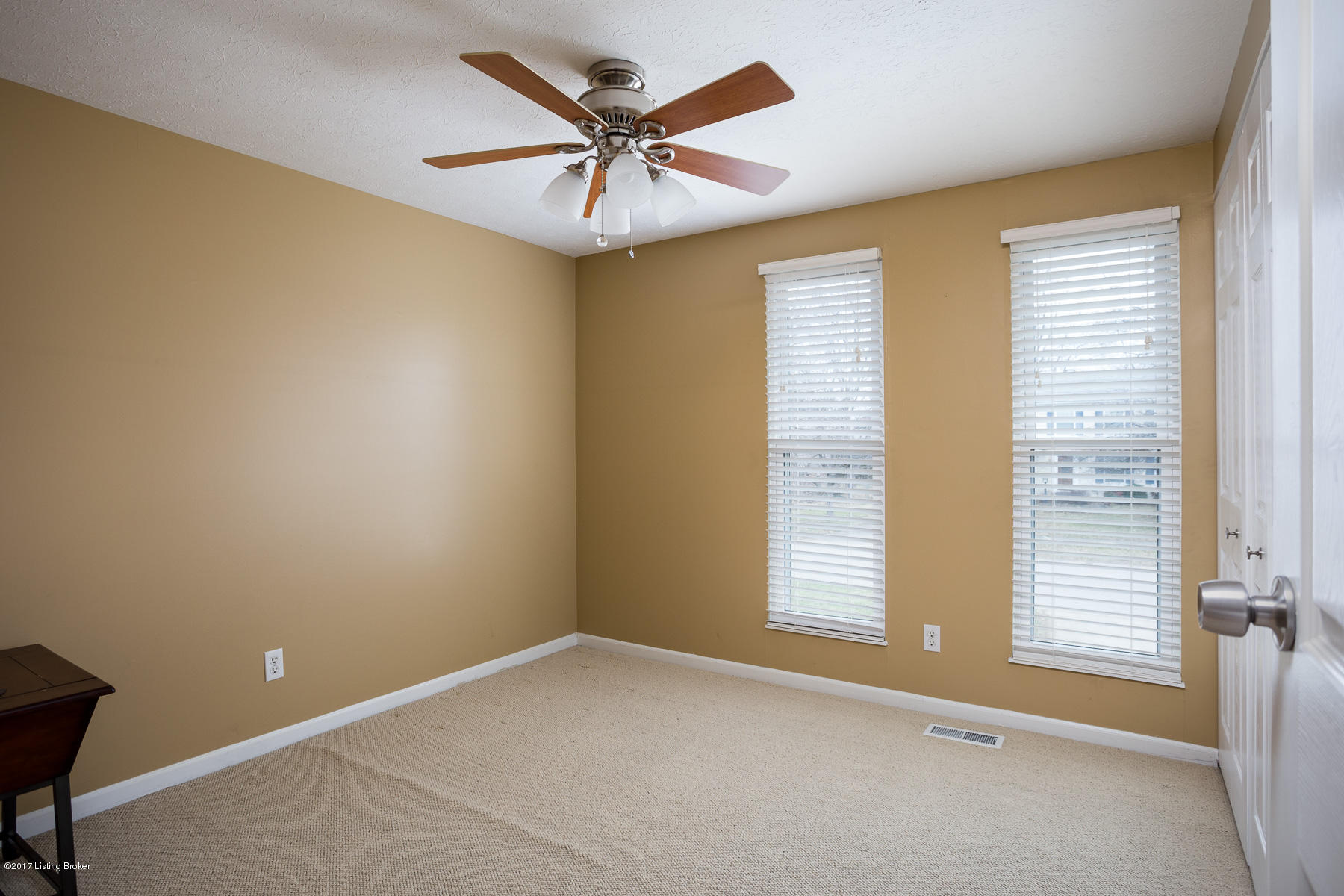302 Hemingway Road Louisville, KY 40207 - Photo 15 of 29 Bedroom 2