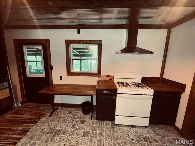 $229,500 | 17672 Hwy C, Annapolis, MO 63620