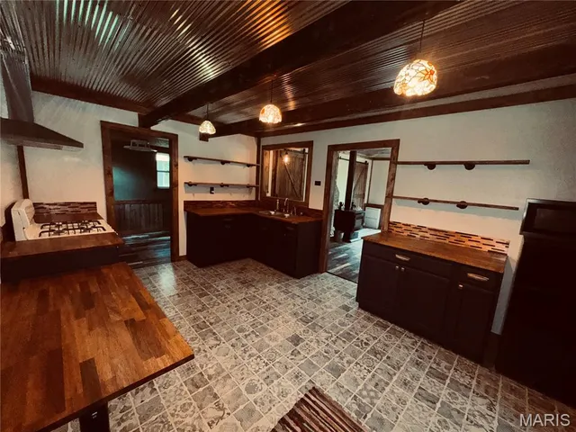 $229,500 | 17672 Hwy C, Annapolis, MO 63620