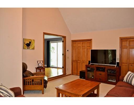 4 Hemlock Road Charlton, MA 01507 - Photo 11 of 36