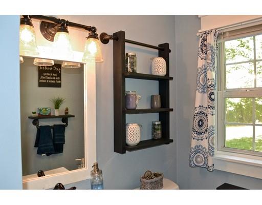 4 Hemlock Road Charlton, MA 01507 - Photo 15 of 36