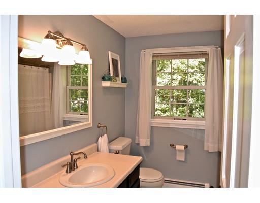 4 Hemlock Road Charlton, MA 01507 - Photo 24 of 36