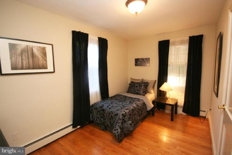 9204 Wendell Street Silver Spring, MD 20901 - Photo 14 of 29 Bedroom #4