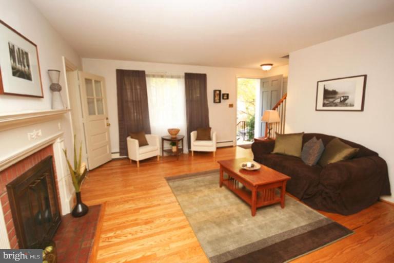 9204 Wendell Street Silver Spring, MD 20901 - Photo 3 of 29 Living Room #2