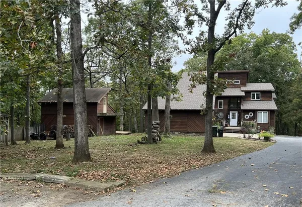$450,000 | 14690 East Redcoat Road, Nevada, MO 64772