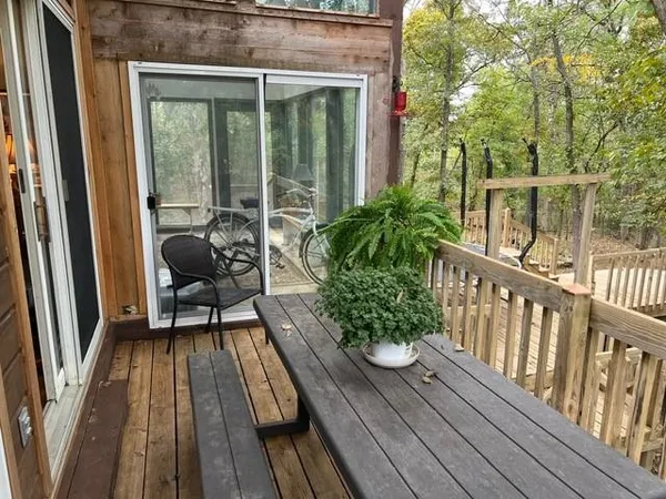 $450,000 | 14690 East Redcoat Road, Nevada, MO 64772