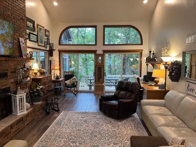 $450,000 | 14690 East Redcoat Road, Nevada, MO 64772