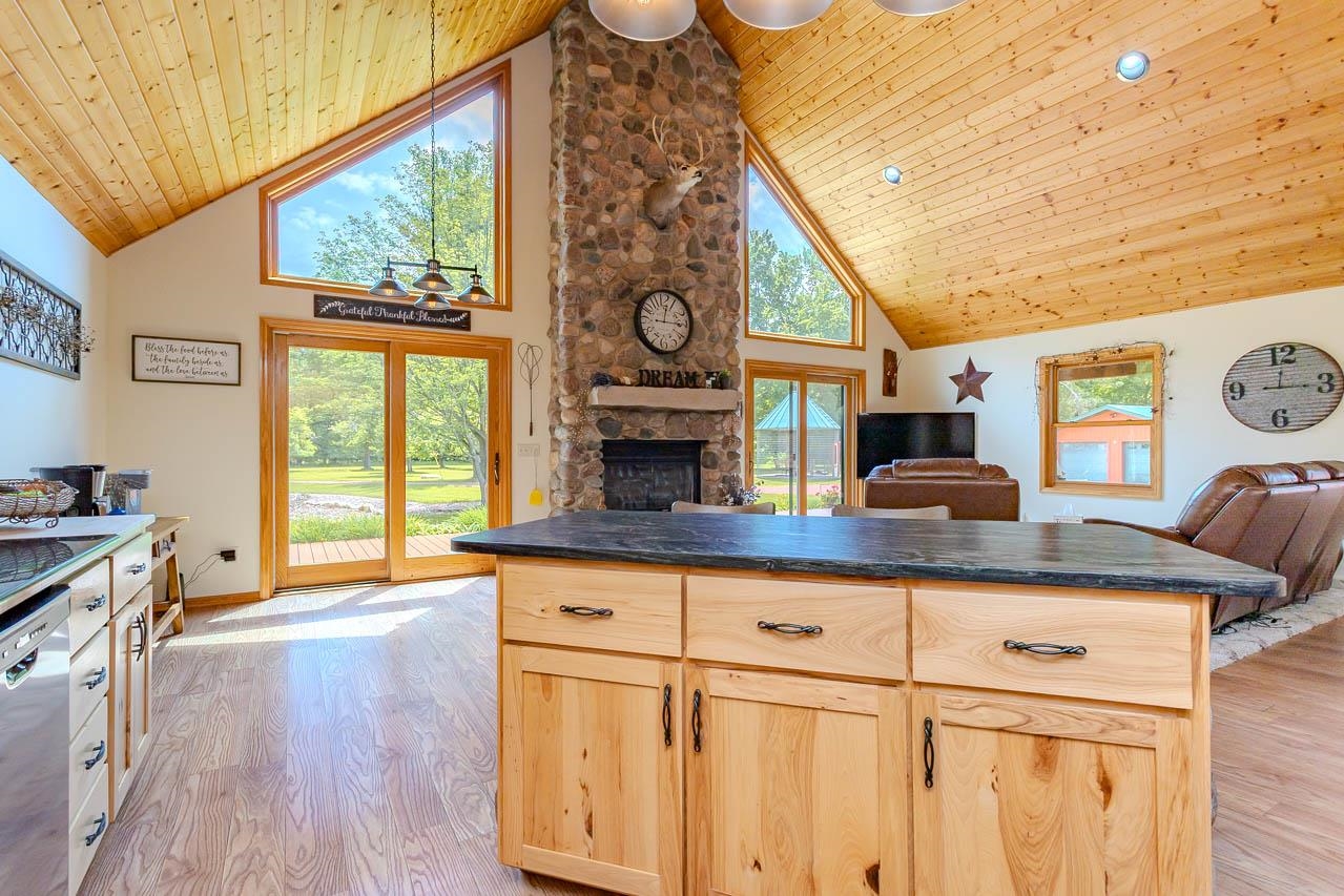 161008 Granite Road Wausau, WI 54403 - Photo 32 of 57