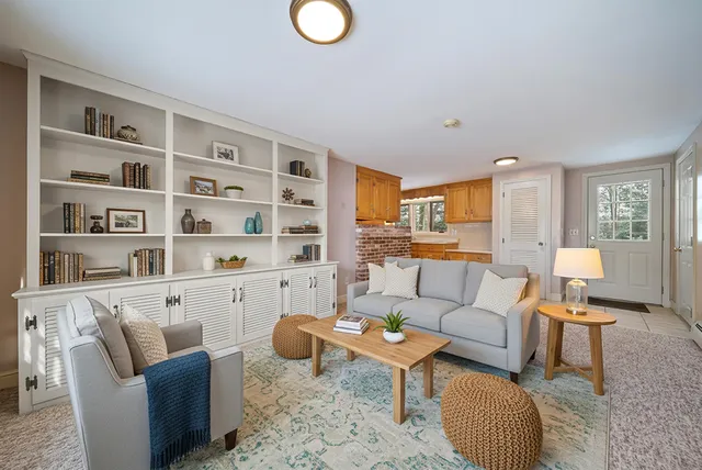 $625,000 | 18 Mason Drive, Salem, NH 03079